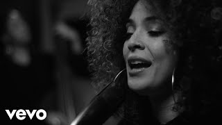 Kandace Springs  Solitude Live Session [upl. by Arodnap852]