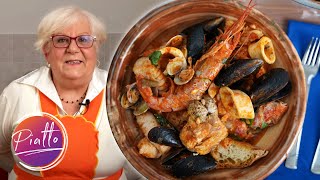 Zuppa di Pesce  Ricetta VELOCE e GOLOSA [upl. by Nurat]