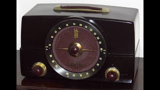 Zenith H 725 AMFM Tube radio  Part 1 [upl. by Caresse]