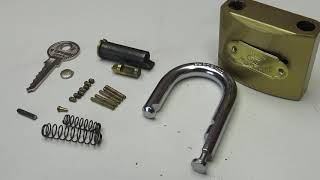 Disassemble Padlock in 2 minutes without key 🔴 NEW [upl. by Airtina154]