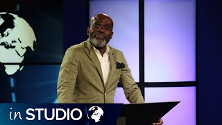 La présence de Dieu et la vie de consécration  In Studio  Francis Ngawala [upl. by Reich]