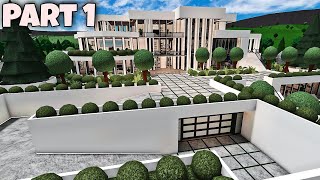 Bloxburg Modern Mega Mansion Speedbuild Part 15 Exterior [upl. by Tamis67]