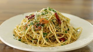 Spaghetti Aglio e Olio Recipe [upl. by Yrellav]