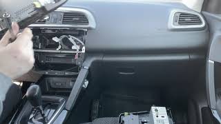 Renault Kadjar Gps installation [upl. by Araiet]