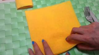 DIY Come piegare i tovaglioli di carta Tasca per posate [upl. by Yanrahc32]