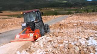 Trituradora de piedras Rinaldi T75A1750 [upl. by Nuaj]