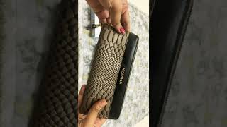 Unboxing Hidesign Women Wallet [upl. by Rizan814]