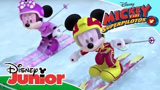 Mickey y los Superpilotos Momentos Mágicos  La carrera de ski de Daisy  Disney Junior Oficial [upl. by Tristis]