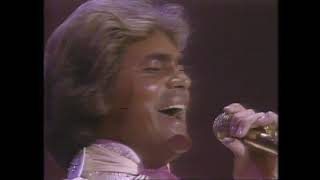 Engelbert Humperdinck Live In Las Vegas at The Hilton Full Concert 1982 [upl. by Mannuela]