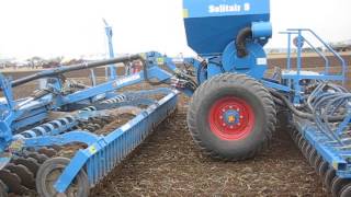 FENDT 933  Lemken Compact Disc Harrow Heliodor 8 and Pneumatic Seed Combination Solitair [upl. by Searle487]