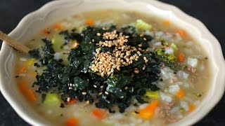 Beef and vegetable porridge Soegogiyachaejuk 쇠고기야채죽 [upl. by Inverson]