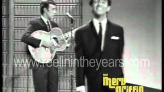 Freddie and the Dreamers quotIm Telling You Nowquot live Merv Griffin Show 1965 [upl. by Imerej900]