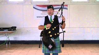 Difference between Scottish Bagpipes and Irish Bagpipes [upl. by Huoh767]